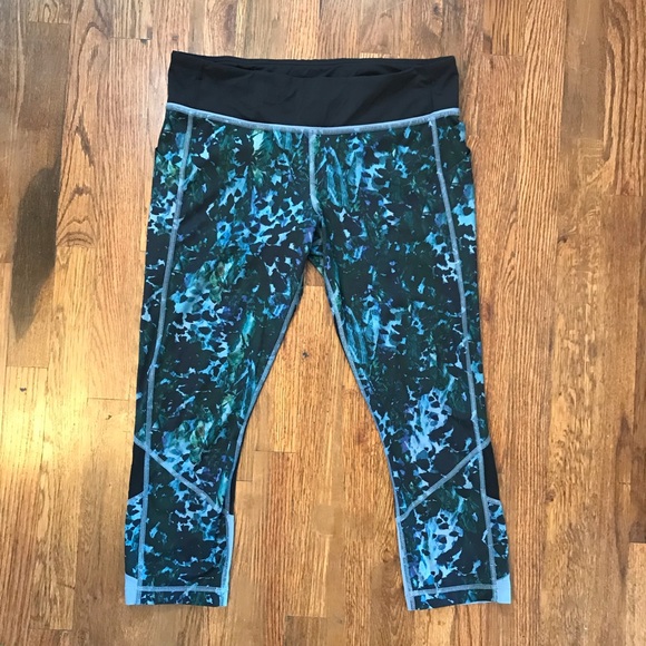 lululemon athletica Pants - Lululemon Pace Rival Crops